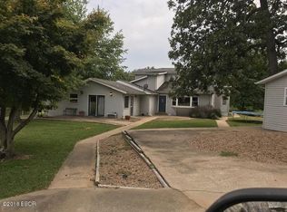 15895 Dwina Rd, Marion, IL 62959