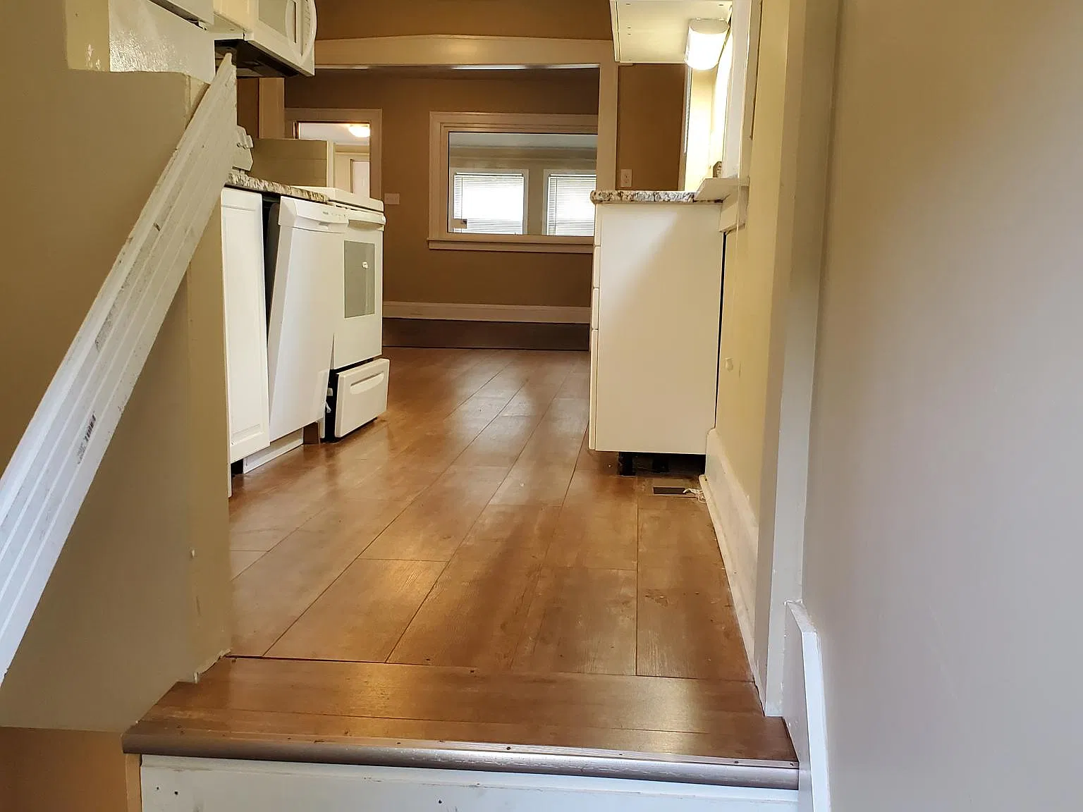 5 bed, 2000 sqft, $2,850 — Photo 4