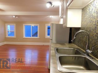 2069 NW Overton St APT C, Portland, OR 97209