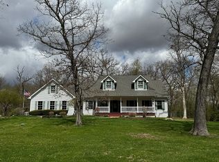 9562 Lawrenceville Rd, Garden Prairie, IL 61038
