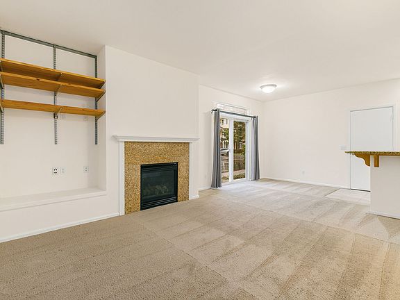3rd image of 507 225th Pl NE