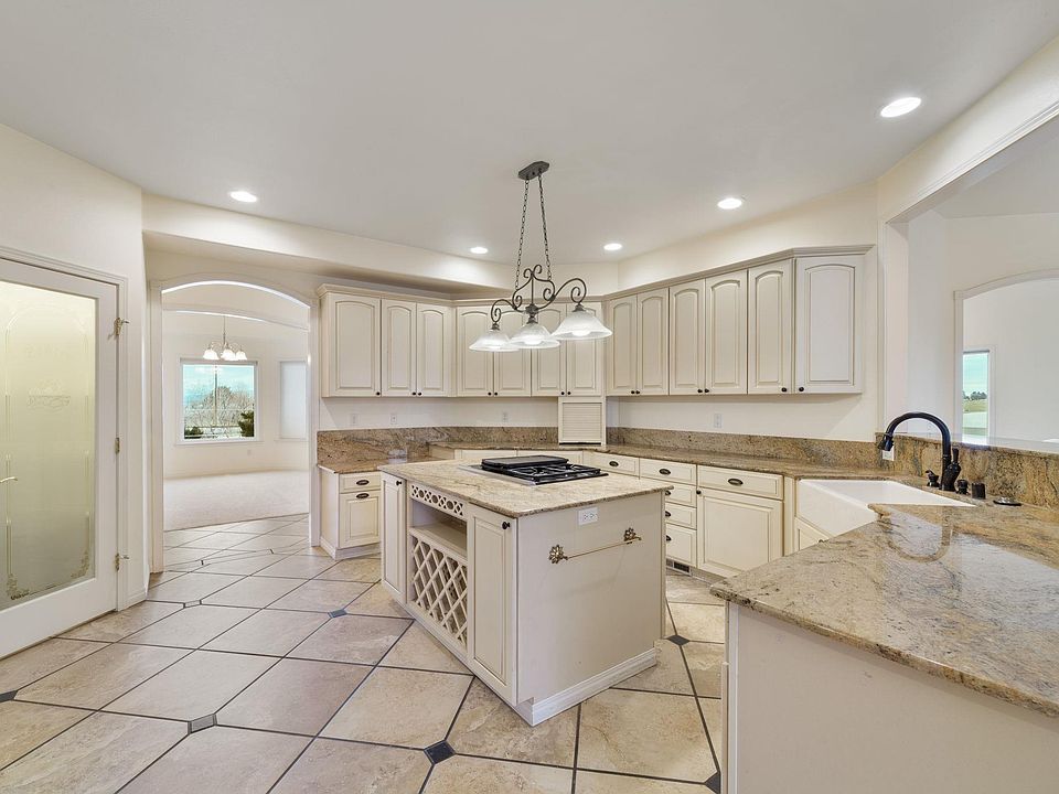 1st image of 21 Alta Ln