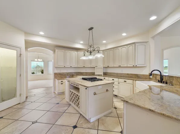 21 Alta Ln, Pasco, WA 99301