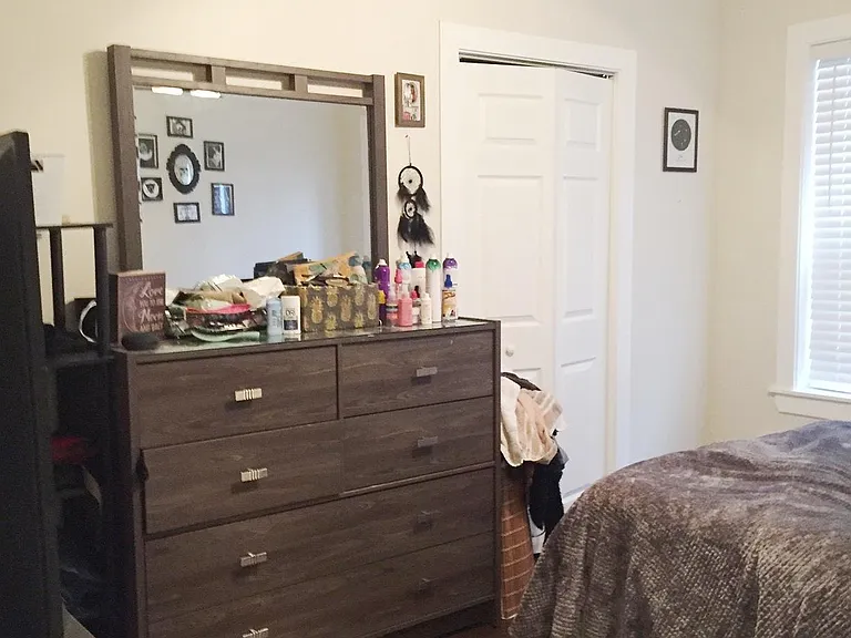 4226 N Clark St #1 — Photo 6