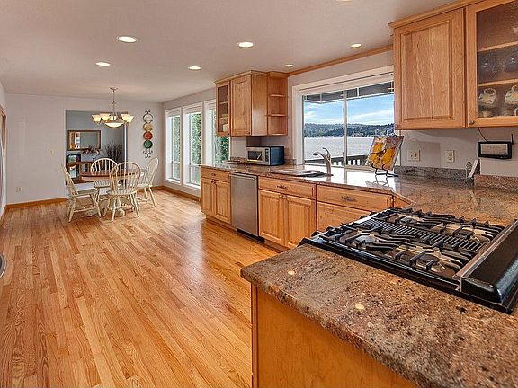 5th image of 1731 E Lake Sammamish Pl SE
