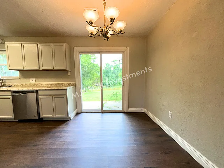 2709 NW Hilltop Dr — Photo 7