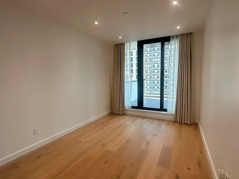 42-62 Hunter St #10A — Photo 6