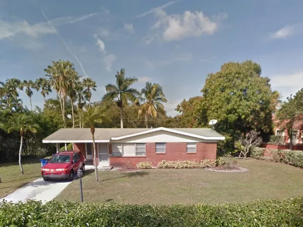 1045 Sumica Dr, Fort Myers, FL 33919