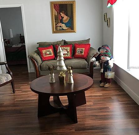 3rd image of 1133 Normandy Dr