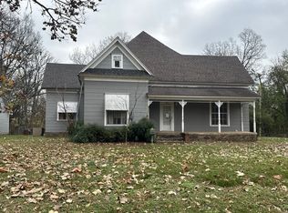 209 S Hill St, Clarksville, AR 72830