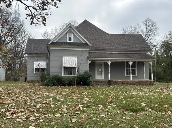 209 S Hill St, Clarksville, AR 72830