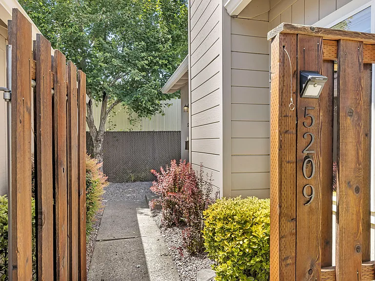5209 SE 28th Ave — Photo 28