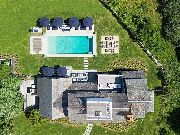 4th image of 21 Quidnet Rd #1