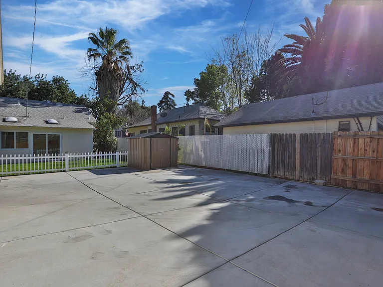 3031 Chestnut St — Photo 32