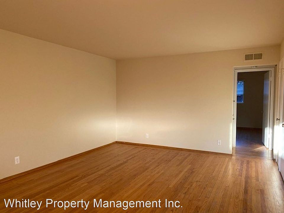 1st image of 416 Waverley St APT 1