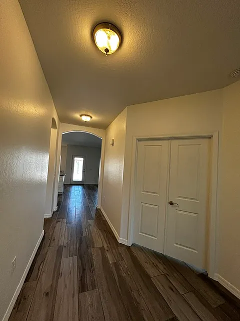4 bed, 1568 sqft, $2,400 — Photo 4