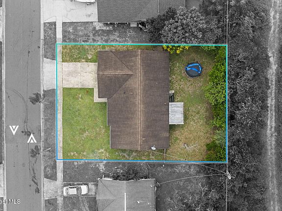 4th image of 5440 Sandra Dr