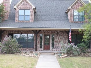 197 E Bay Dr, Bridgeport, TX 76426