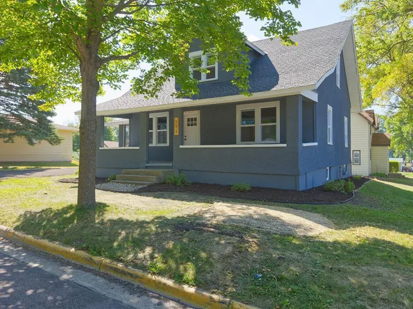251 Winsted Ave W, Winsted, MN 55395