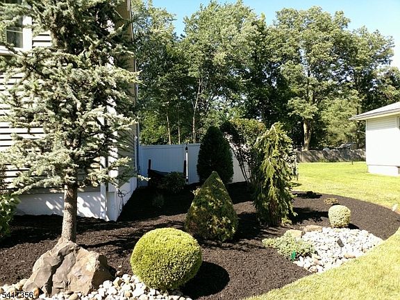 5th image of 25 Kent Pl