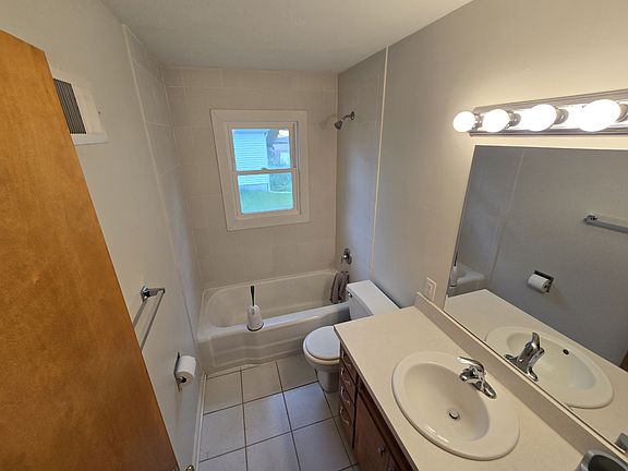 3rd image of 3803 F St