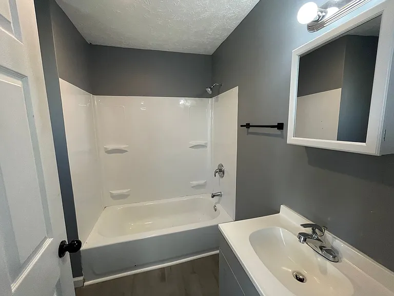 1027 Salter Way — Photo 5