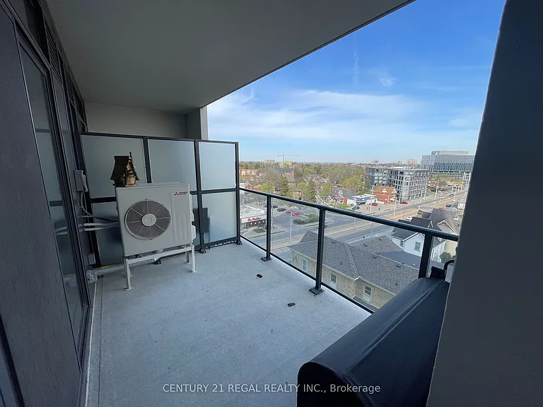 741 King St W #708 — Photo 16
