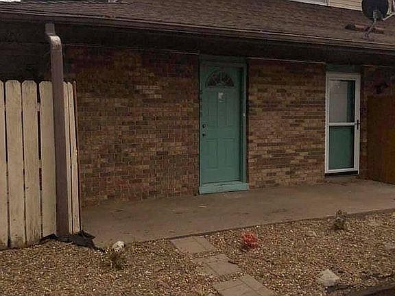 2nd image of 5886 Jeffrey Ln