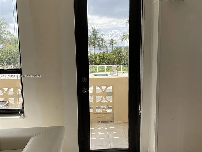 10185 Collins Ave #319 — Photo 7
