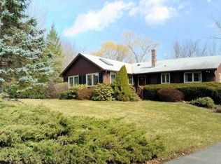 45 Hunters Hill Cir, Amherst, MA 01002