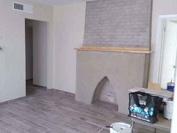 2nd image of 3611 Pershing Ave #C