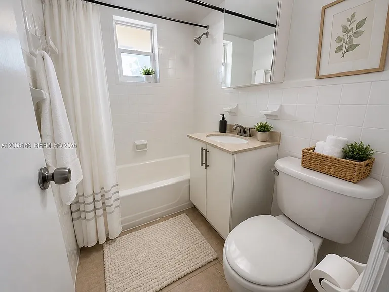 241 S Royal Poinciana Blvd #310 — Photo 4