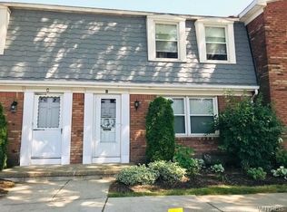 60 Guilford Ln APT B, Amherst, NY 14221