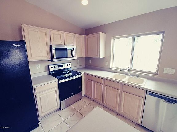 5th image of 11192 W Madeline Christian Ave