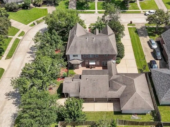 1602 Orlando St, Friendswood, TX 77546