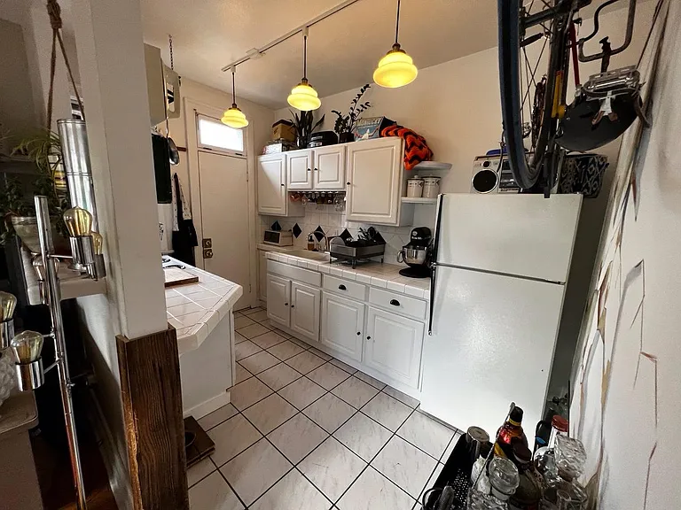 1376 N Pearl St #301 — Photo 30