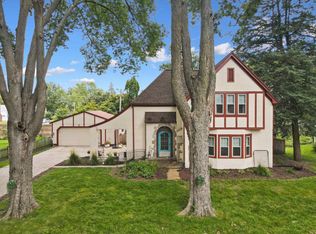 129 Graceline Blvd, Waterloo, IA 50701