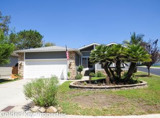 2341 Mapleleaf Dr, Vista, CA 92081