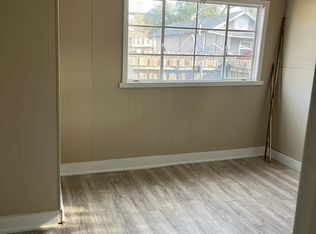 402 Deckbar Ave, New Orleans, LA 70121
