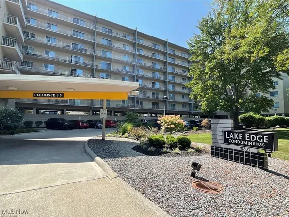 10301 Lake Ave APT 518, Cleveland, OH 44102