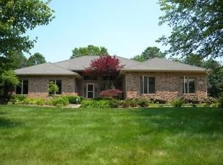 2827 Harrison Woods Rd, Terre Haute, IN 47805