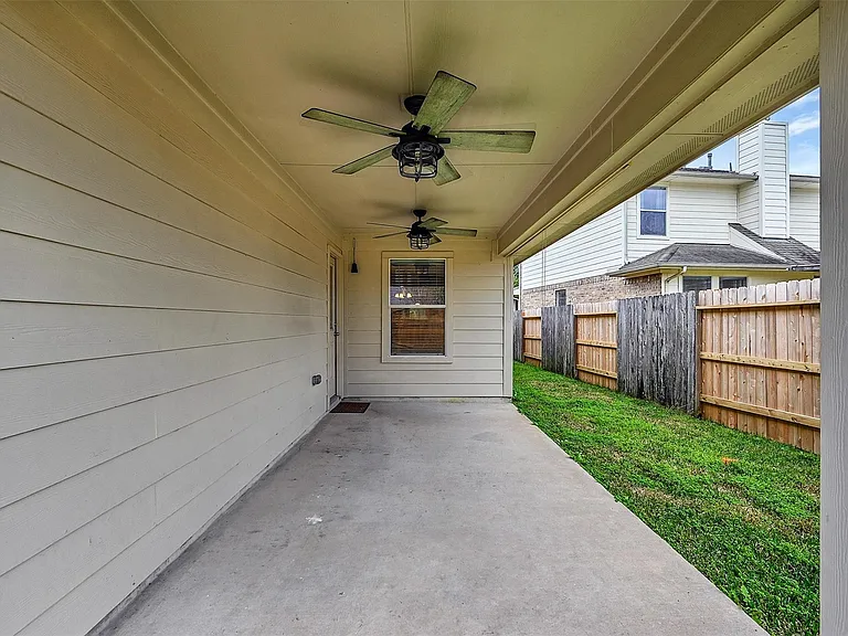 3011 Crescent Oaks Park Ln — Photo 21