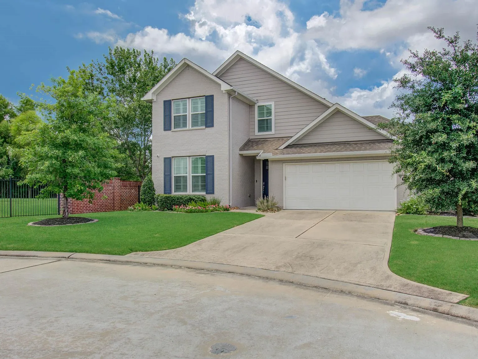 4 bed, 3.0 bath, 2123 sqft, $2,900 — Photo 3