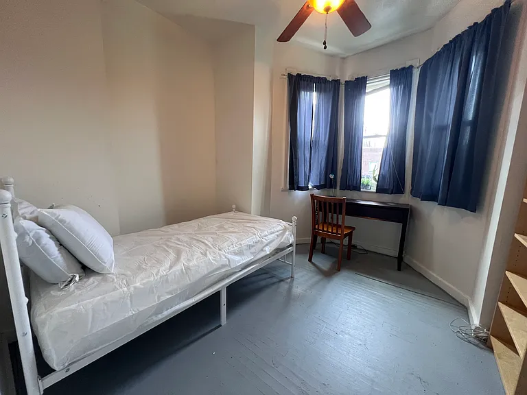 23 W 27th St #23 — Photo 16