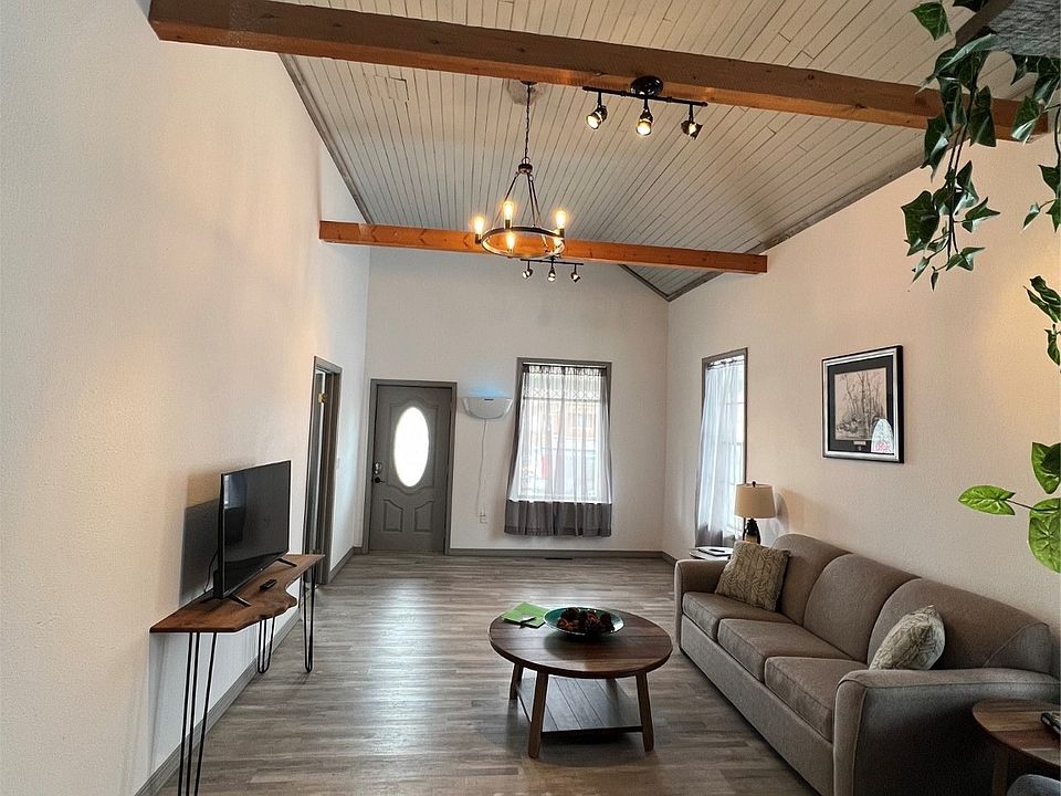 141 Main St, Augusta, MT 59410 Zillow