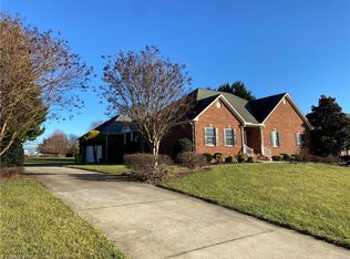 269 Greenfield Ct, Lexington, NC 27295