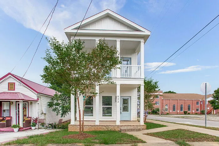 3 bed, 3.0 bath, 1216 sqft, $2,000 — Photo 3