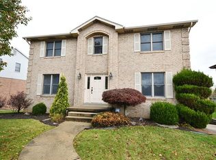 204 Aber Dr, Clairton, PA