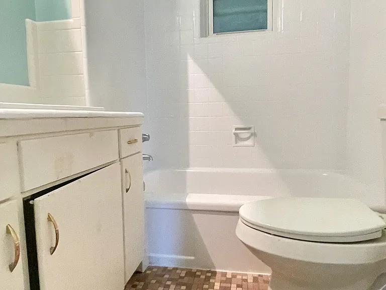 3215 Douglas Ave #201 — Photo 11