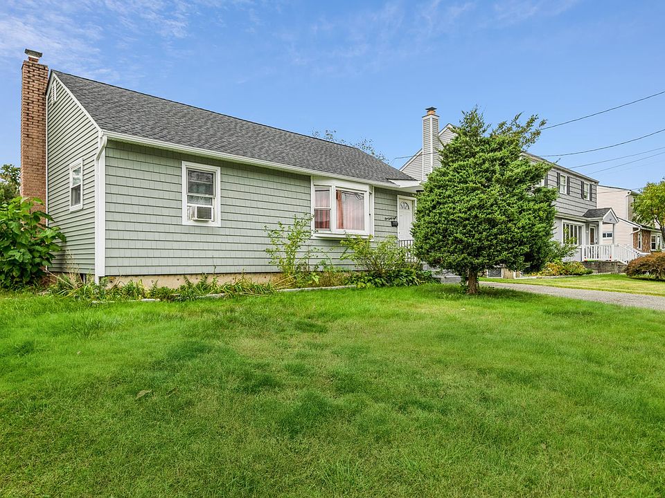 1st image of 148 E Booker Ave